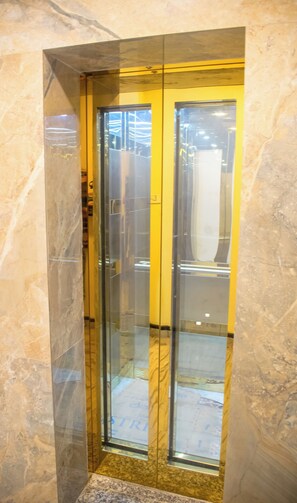 Elevator - H.N GUEST HOUSE (Shillong)
