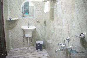 Standardzimmer | Badezimmer