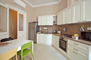 Private kitchen - Luxury apartment in the heart of Trastevere (Roma)