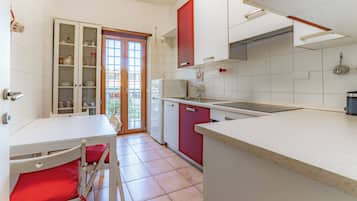 Condo | Private kitchen | Fridge, oven, stovetop, dishwasher