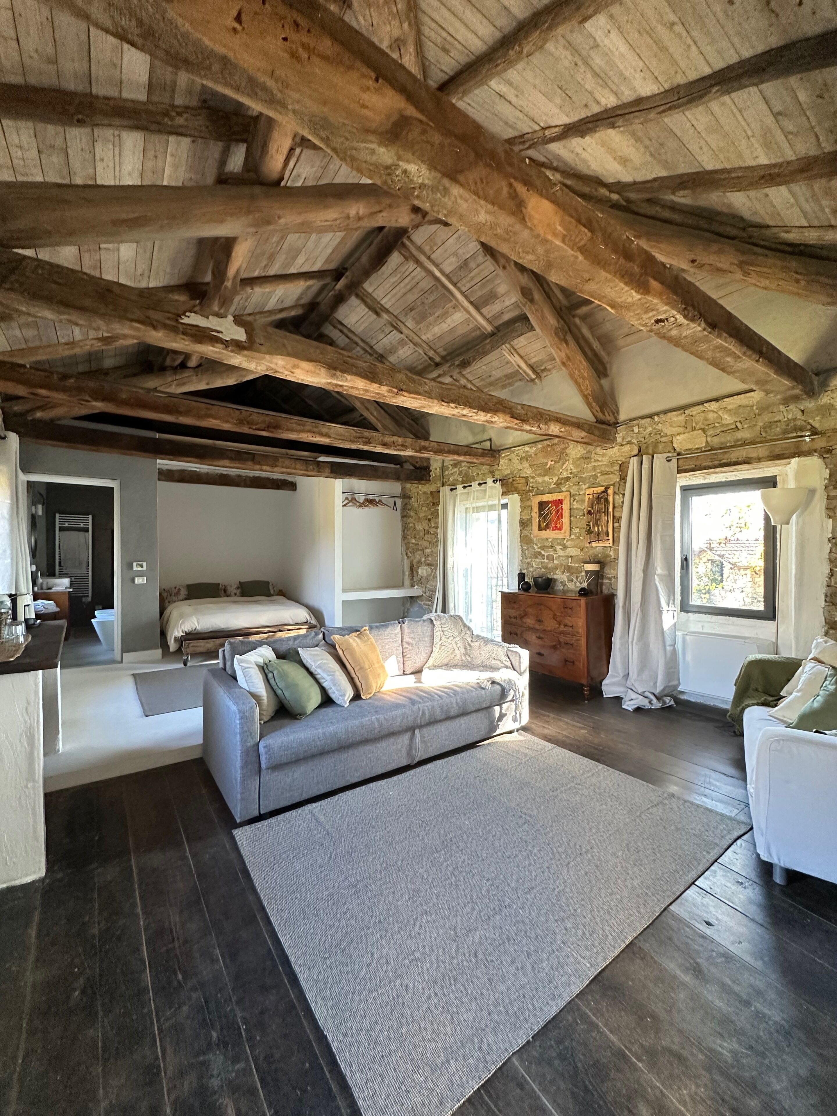 디럭스 스위트, 마당 전망