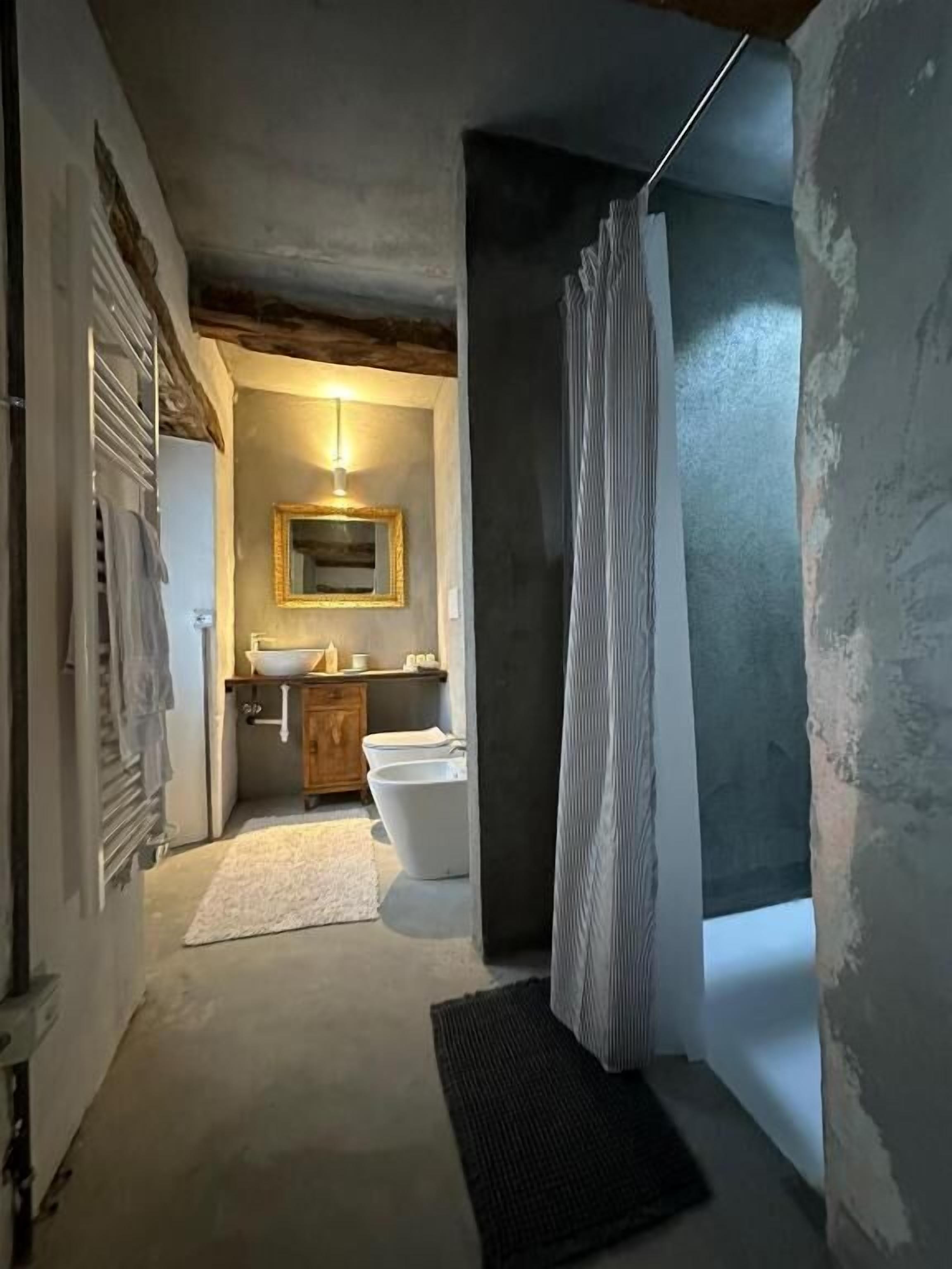 Kostenlose Toilettenartikel, Toilettenpapier