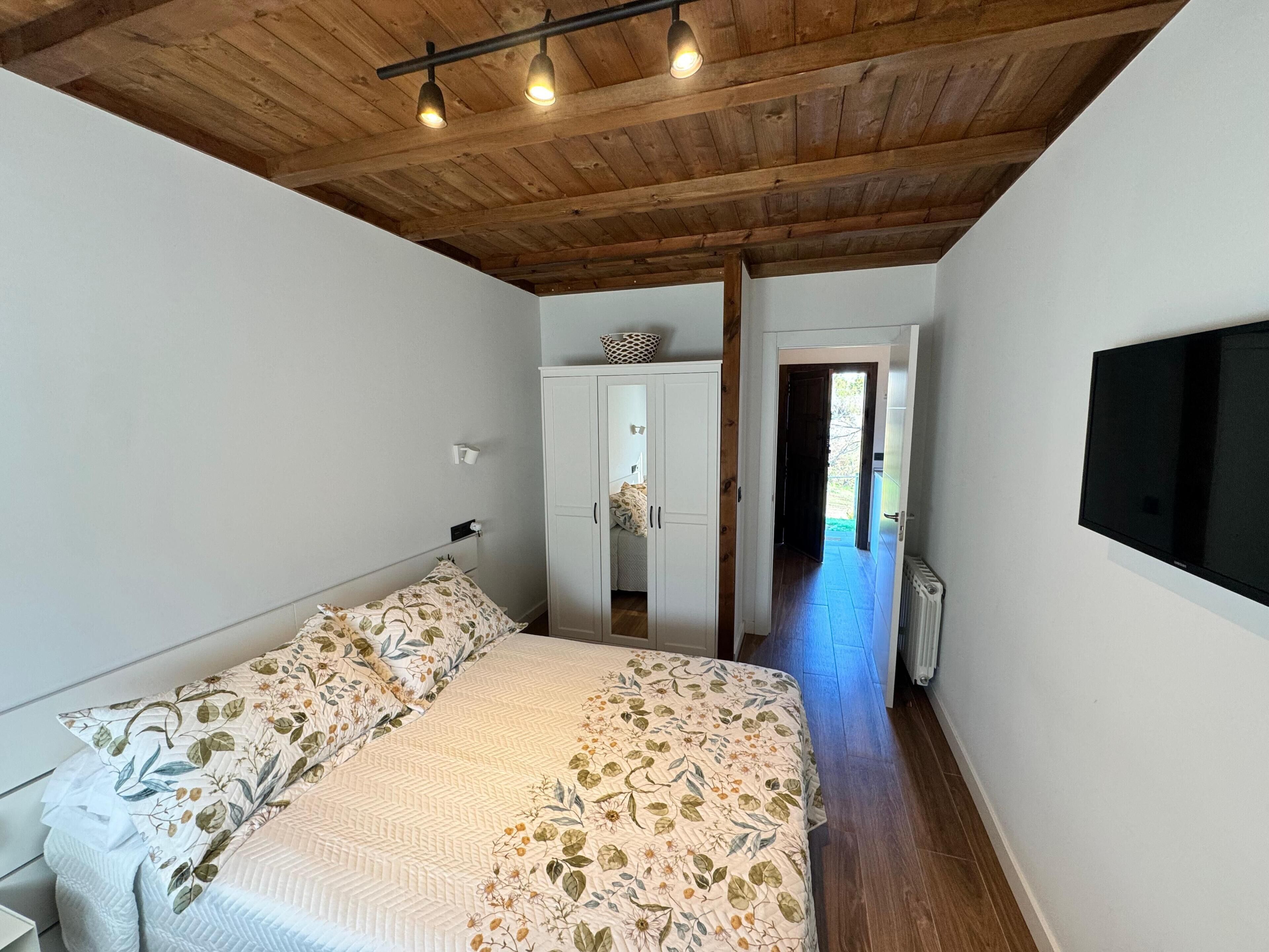 Apartment, Garden View