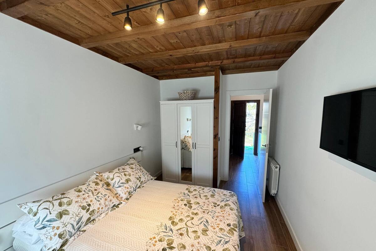 Apartment, Garden View