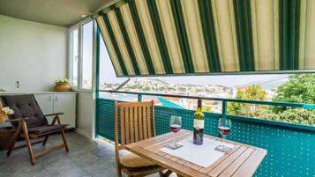 Apartment (One Bedroom Apartment with Balcony) | Balcony