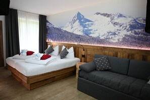 Neljän hengen superior-huone, patio, vuoristonäköala (Paion)