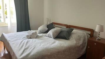 Apartment (Ston Heritage Apartment with City vie)