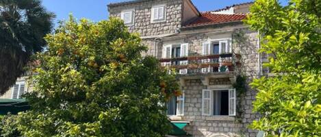 Apartment (Ston Heritage Apartment with City vie) | Exterior