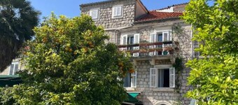 Ston Heritage Apartment With City View