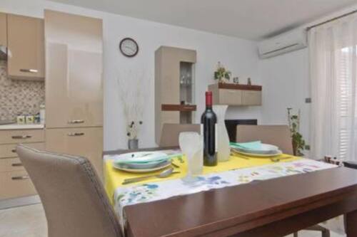 Appartamento (One Bedroom Apartment with Balcony) | Soggiorno | TV a schermo piatto