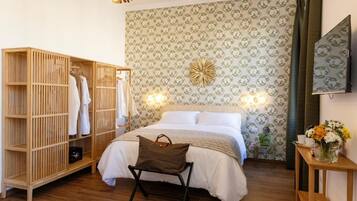 Family Room, City View