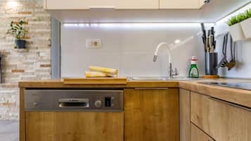 Apartment (Two Bedroom Apartment) | Private kitchen