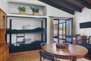 1 quarto, roupa de cama