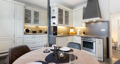 Revierruhe Apartment – Modern Comfort in Marl with Garden Views