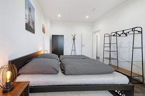 1 Schlafzimmer, WLAN, Bettwäsche