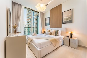 1 bedroom, in-room safe, iron/ironing board, free WiFi - Sky-High 1BR with Community View, Just a Stone’s Throw from the Mall and Parks (Dubai)