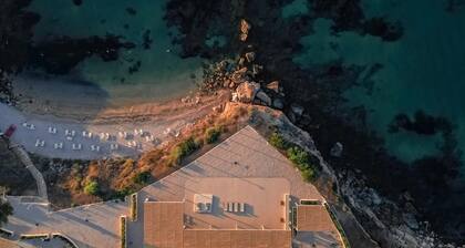 Romantic Seafront Villa with 900m² Terrace & Private Beaches | Italy