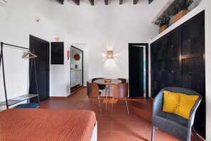 1 bedroom, bed sheets - Pedras del Rei 25 (Pedrinhas II) (Santa Luzia)