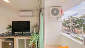 Quarto luxo | Escrivaninha, Wi-Fi de cortesia, roupa de cama