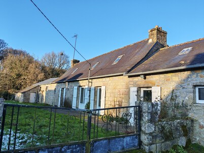 Picturesque little house in the heart of central Brittany.