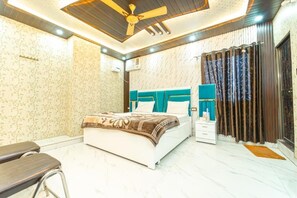 Deluxe Double Room - Omji Ashram - Darshan Bhawan (Ayodhya)