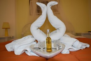 Room - Double Room with Sea View No. 5 – Sea View, Wi-Fi & Air Conditioning (Katápola)