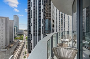Property grounds - 1BR Condo | Panoramic Views | FIFA Fan Fest 10 Min (Miami)