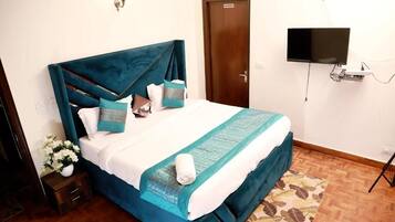 Apartment, Balcony, City View