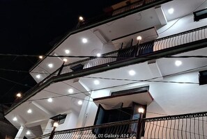 Exterior detail - Hotel shivdev (Uttarkashi)