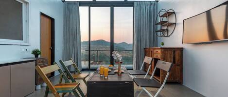 Deluxe-Villa, Balkon, Poolblick | Innenbereich