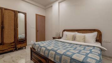 Deluxe-Villa, Balkon, Poolblick