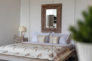 Deluxe Villa, Balcony, Pool View - ELIVAAS 3BHK White House Villa with View (Igatpuri)