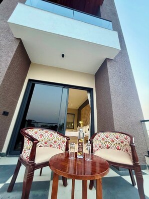 Terrace/patio - Riviera Hotel & Resort (Maheshwar)