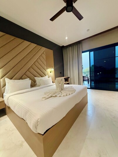 Riviera Hotel & Resort