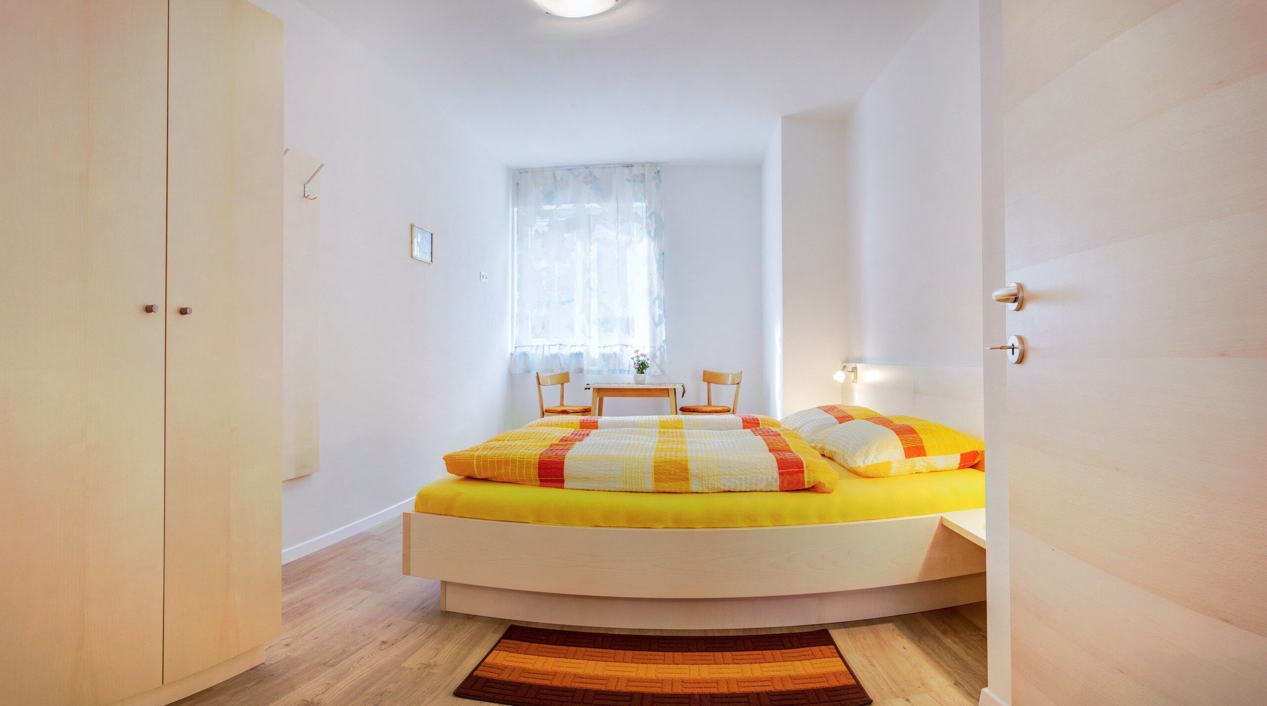 2 bedrooms, WiFi (free), bed sheets