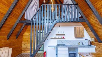 Deluxe Bungalow | Interior