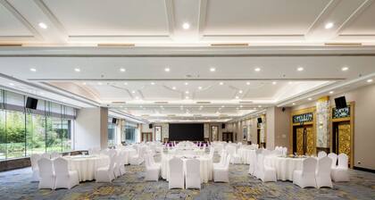 Fragrant Hill Empark Hotel