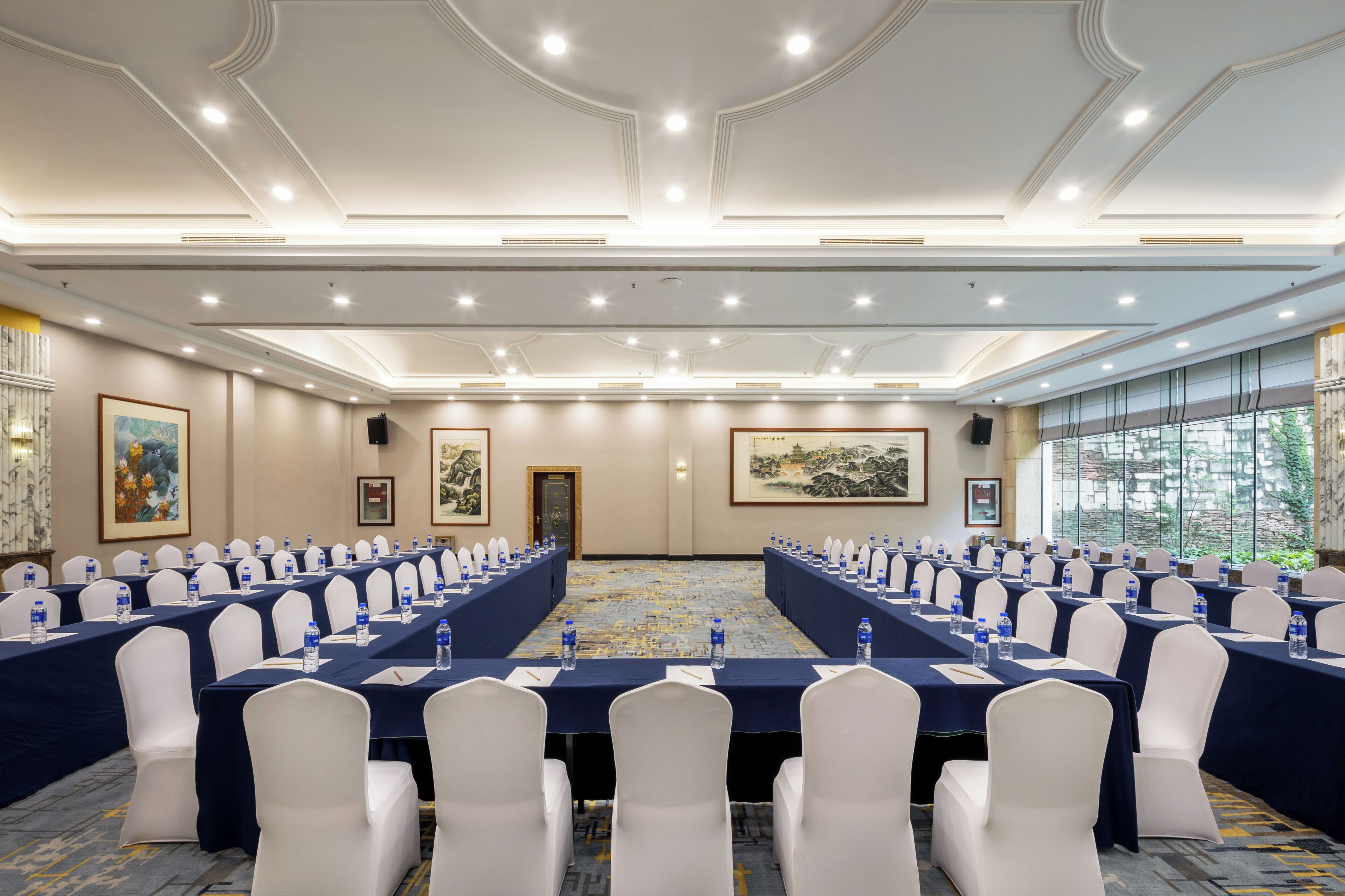 Banquet hall