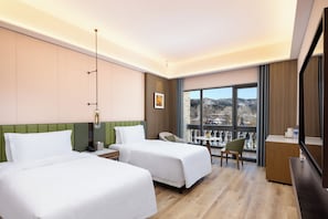 Comfort Double or Twin Room, Courtyard View | Langsir/tirai gelap terus, kalis bunyi, seterika/papan seterika 