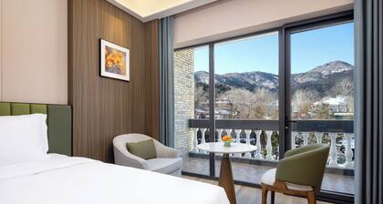 Fragrant Hill Empark Hotel