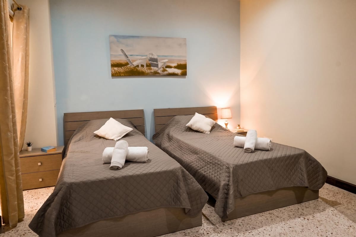 Standard Room, 1 Bedroom, Microwave, Sea Facing (Sunny Ensuite by the Sea - A2) | Spa