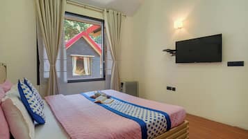 Deluxe Villa, Balcony, Garden View