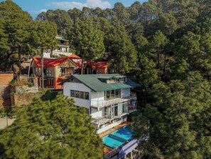 Exterior - Alaya Stays 3BHK Golden Meadow Villa (Kasauli)