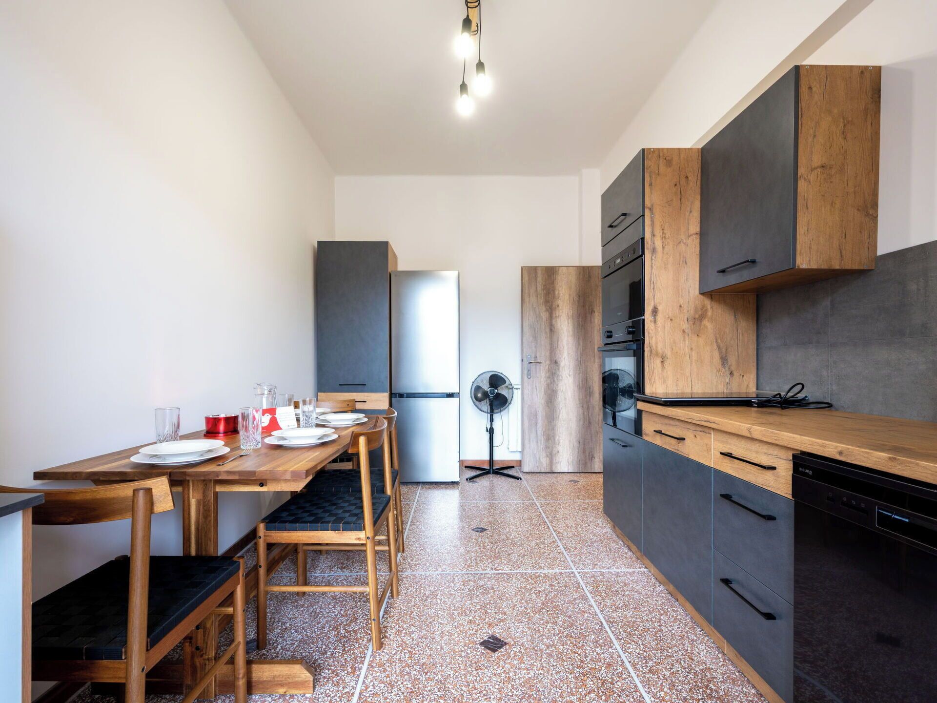 Flooring, Holz, Fussboden, Möbel, Küche, Interior Design, Countertop, Decke, Holzboden, Major Appliance