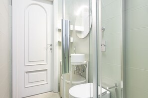 Shower, bidet, towels, shampoo - Easylife - Milano - Piatti 4 - Centro Storico (Milano)