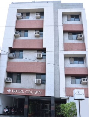 Exterior - Hotel Crown (Rajkot)