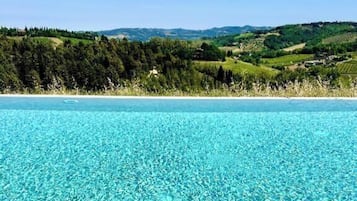 Deluxe-Doppelzimmer, Poolblick | Pool