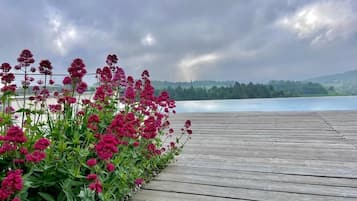 Deluxe-Doppelzimmer, Poolblick | Terrasse/Patio