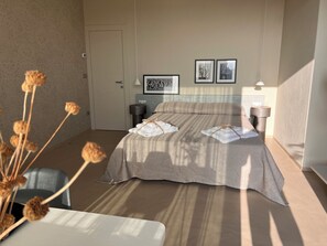 Deluxe Double Room, Pool View