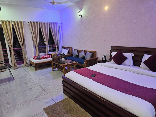 Room - Mohini Hotel Lake View Cottage Bhimtal (Bhimtal)